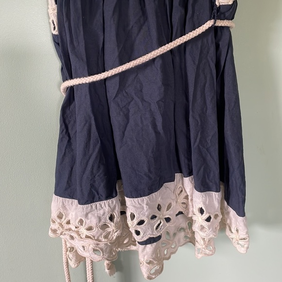 Anthropologie Odille tank top, navy blue w white eyelet lace, size small (2) - Picture 6 of 7